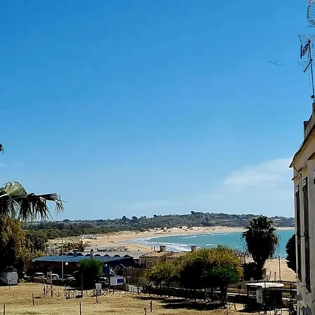 Casetta A 80 Passi Dal Mare فندق 3*
