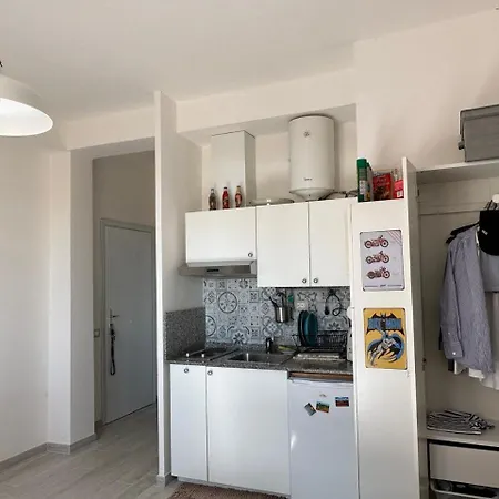 فندق Casetta A 80 Passi Dal Mare 3*