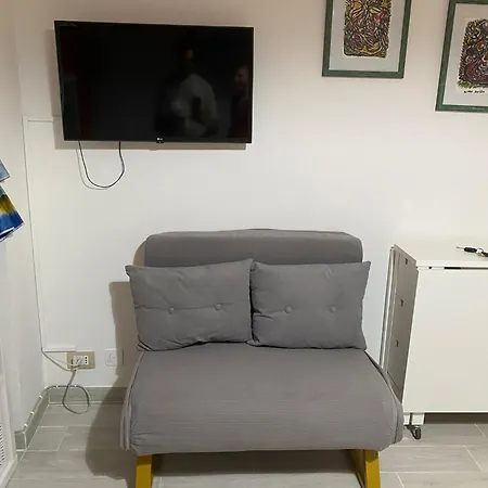 فندق Casetta A 80 Passi Dal Mare 3*